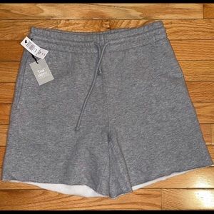 ARITZIA CAF BF SHORTS